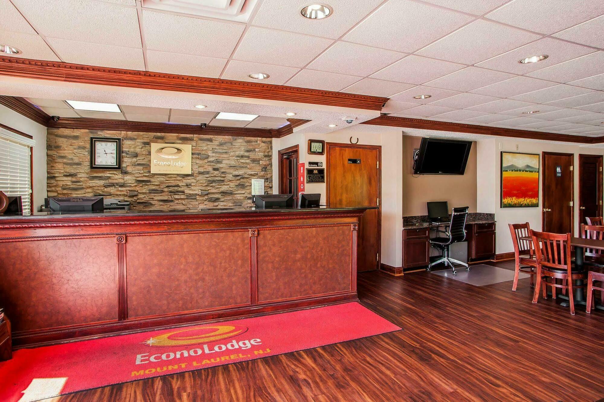 Econo Lodge Mount Laurel Zewnętrze zdjęcie